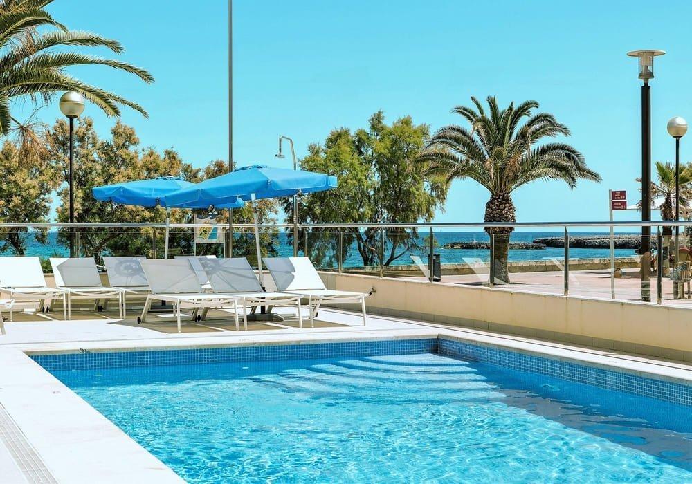 Hotel Brisa Marina, Un mirador al mar mediterráneo